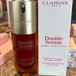 Clarins | Double Serum Light Texture Complete Age Control 50 ml./ 1.6 oz.